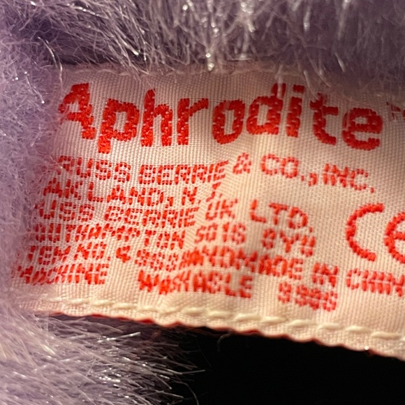 Russ Berrie Aphrodite 9” Teddy Bear Plush Lavender love on paw Purple - Picture 6 of 6